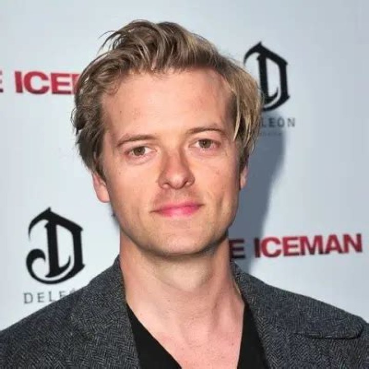 Adam Campbell Net Worth | Celebrity Net Worth