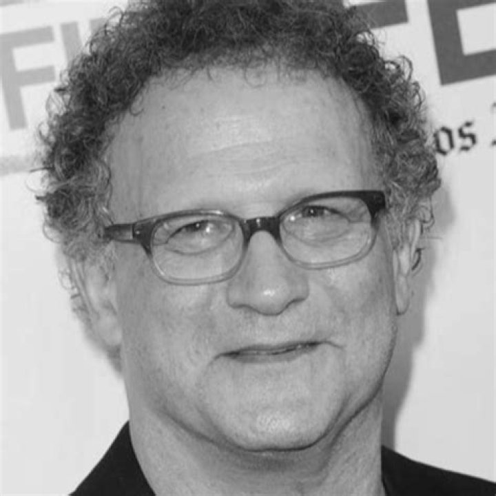 Amanda Brooks Net Worth | Celebrity Net Worth