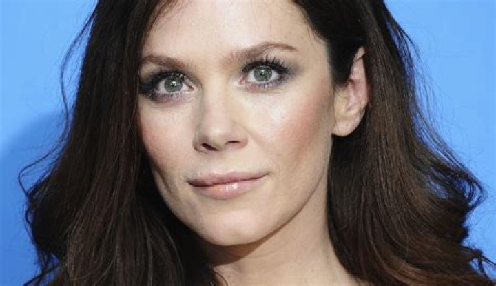 Anna Friel Net Worth | Celebrity Net Worth