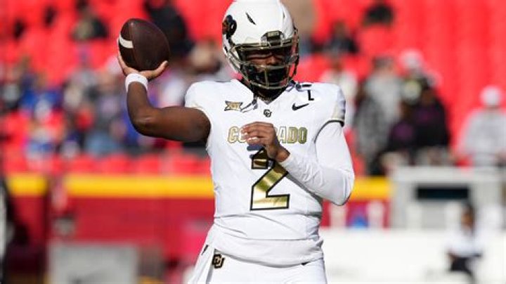 Antonio Brown Is Asking Brandon Marshall To Pay Up On Their Luxury Car Bet They Made In The Preseason, But Not In The Way You'd Think