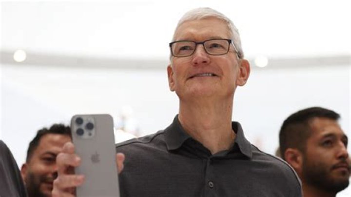 Apple CEO Tim Cook Made $119 Million Yesterday