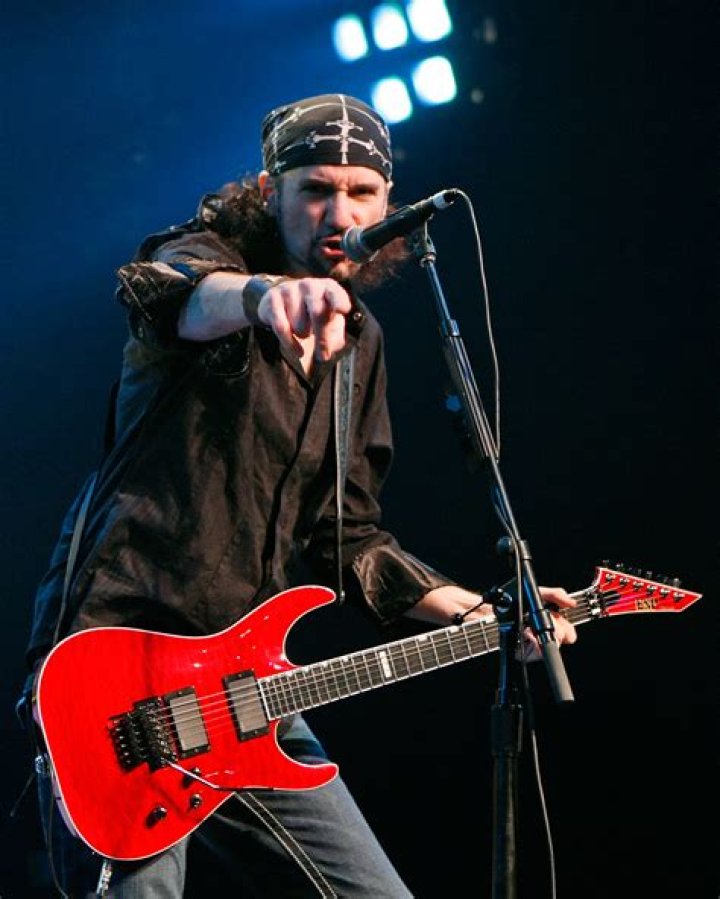 Bruce Kulick Net Worth | Celebrity Net Worth