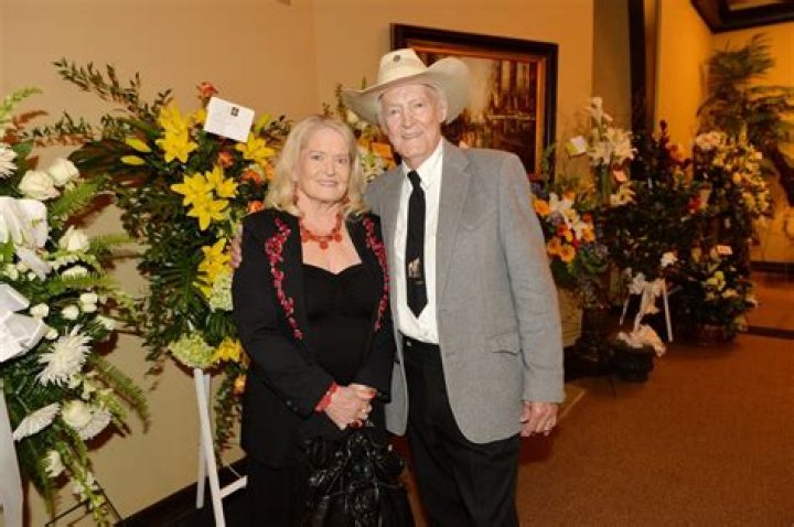 Casey Anderson Net Worth | Celebrity Net Worth