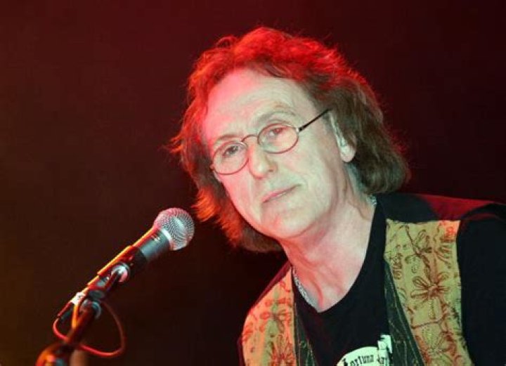 Denny Laine Net Worth | Celebrity Net Worth