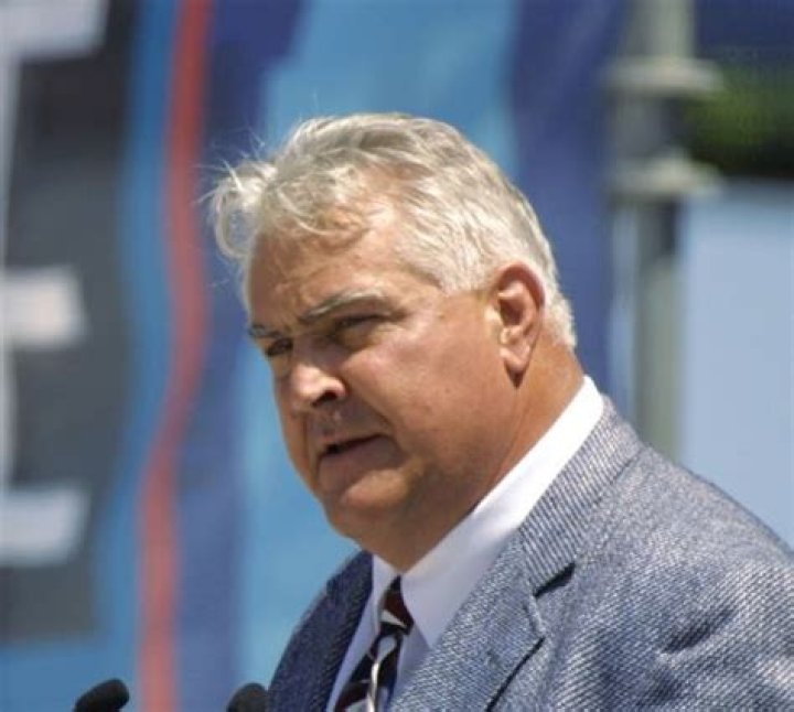 Ed O'Bradovich Net Worth | Celebrity Net Worth