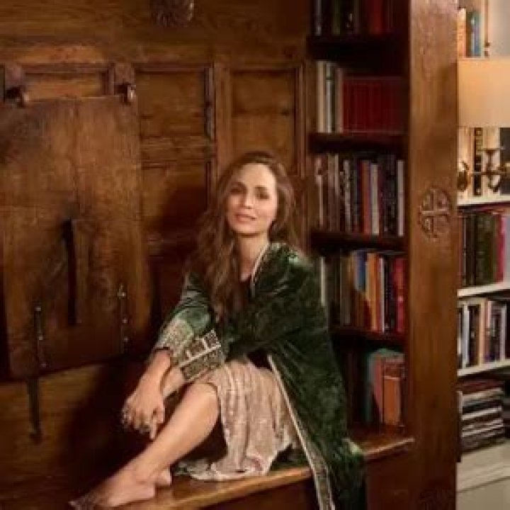 Eliza Dushku Net Worth | Celebrity Net Worth