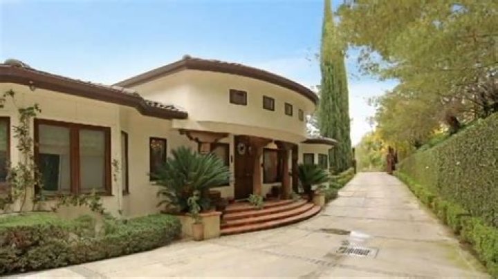 Forest Whitaker Lets Go Of Compound In The Hollywood Hills For Almost $4 Million