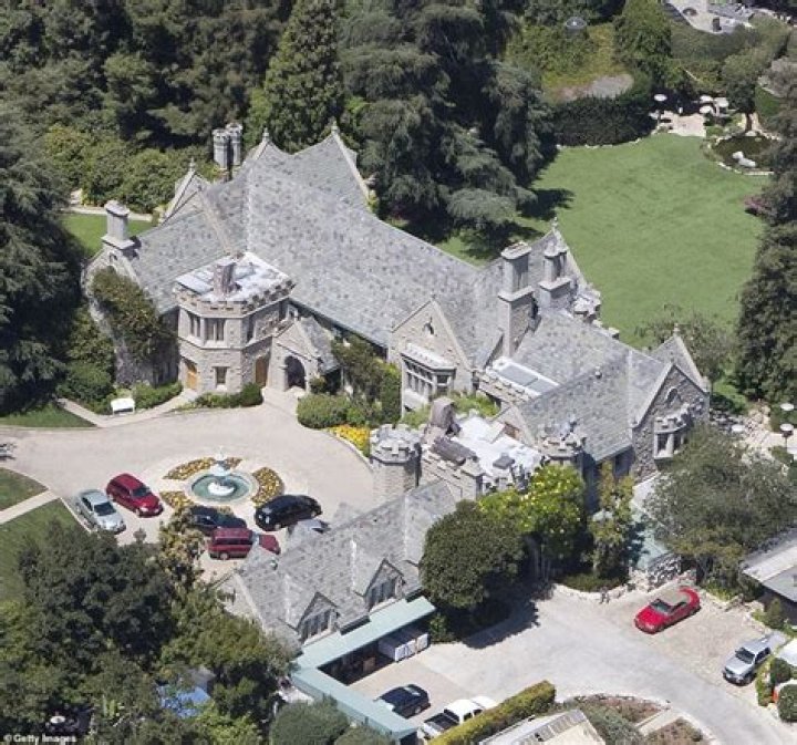 Here's What Will Happen To The Playboy Mansion With Hugh Hefner Gone