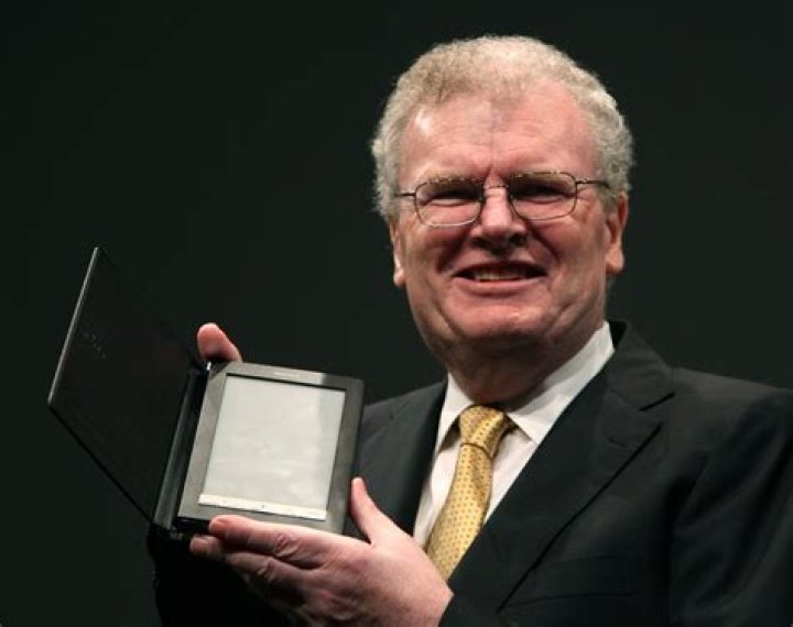 Howard Stringer Net Worth | Celebrity Net Worth