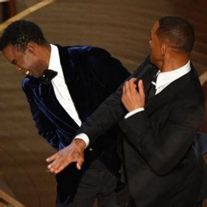 Jim Carrey Thinks Chris Rock Should Sue Will Smith For $200 Million... And I Kind Of Agree
