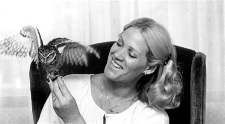 Joan Embery Net Worth | Celebrity Net Worth