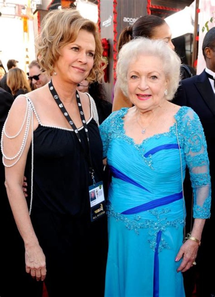 ﻿JoBeth Williams Net Worth | Celebrity Net Worth