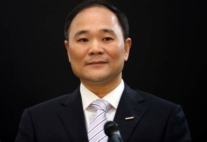 Li Shufu Net Worth | Celebrity Net Worth