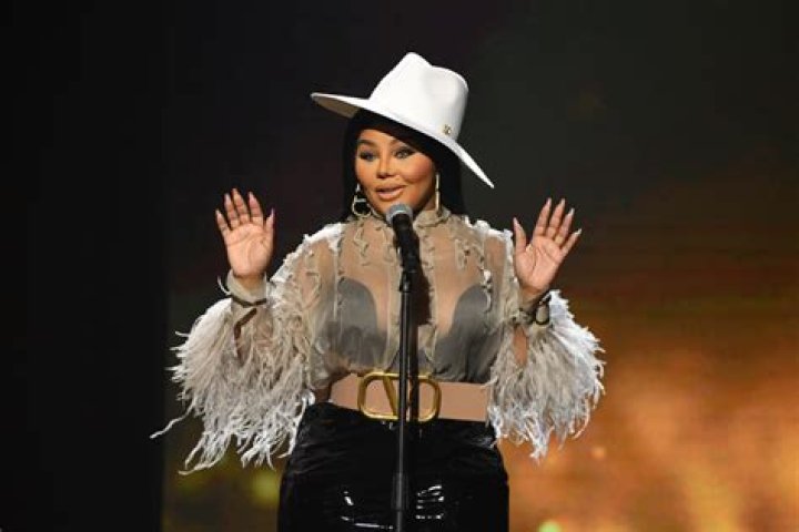 Lil Kim Net Worth | Celebrity Net Worth