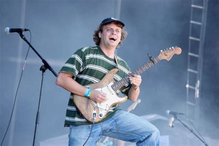 Mac DeMarco Net Worth | Celebrity Net Worth