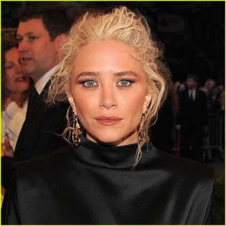 Mary Kate Olsen Net Worth