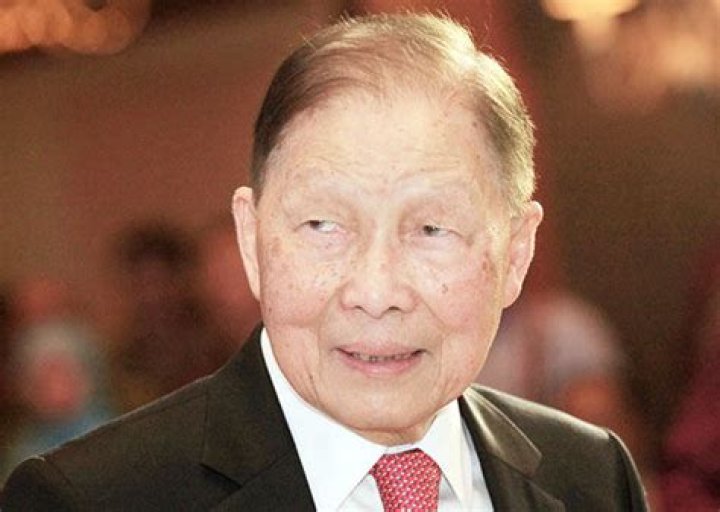 Mochtar Riady Net Worth | Celebrity Net Worth