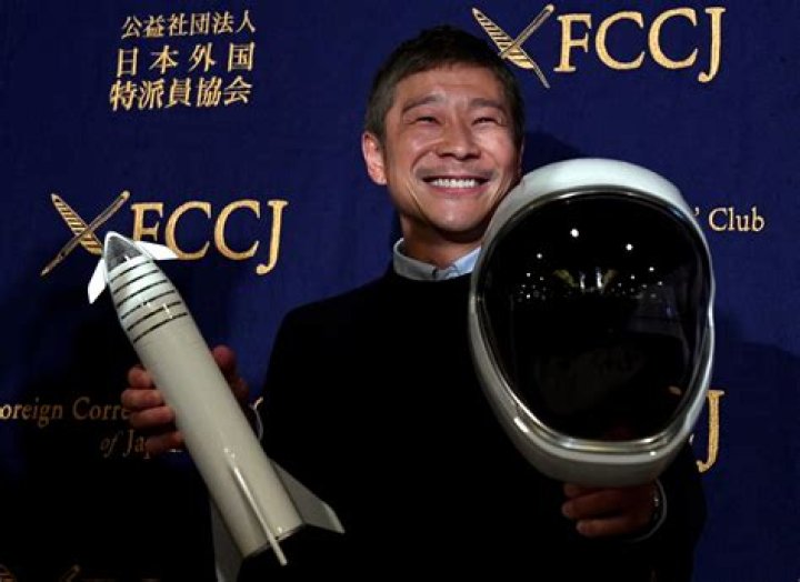 Moon Bound Billionaire Yusaku Maezawa Says Not To Work So Much