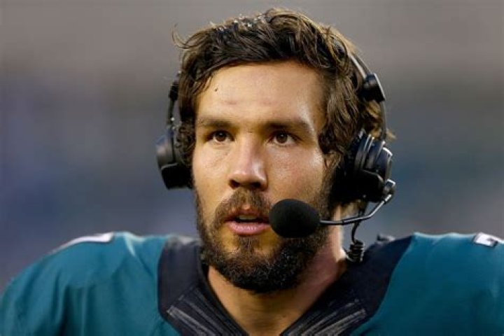 Eagles Signed Sam Bradford To An Expensive Two-Year Deal–But He's Not A Lock To Start!