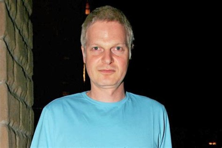 Did Movie Producer Steve Bing Blow Through $600 Million Inheritance Before Committing Suicide?