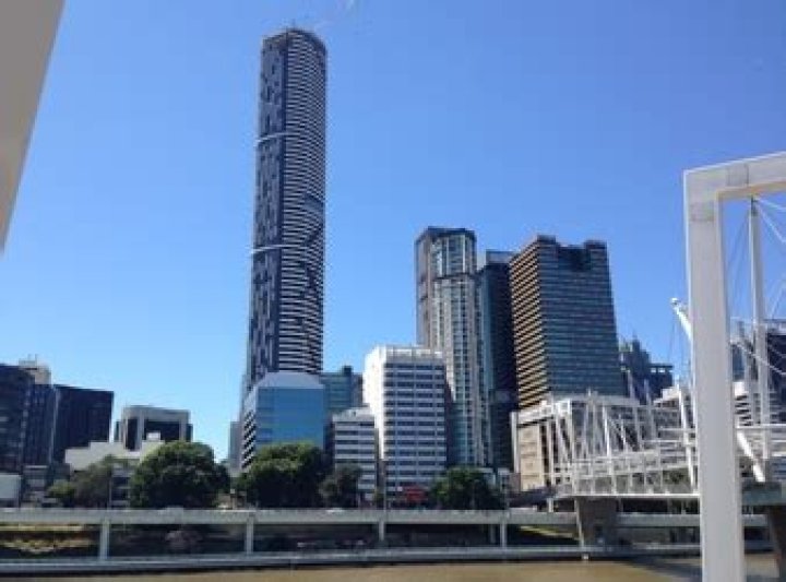 Realtors Are Resorting To Auctioning Off Pricey Real Estate In A Slow Market