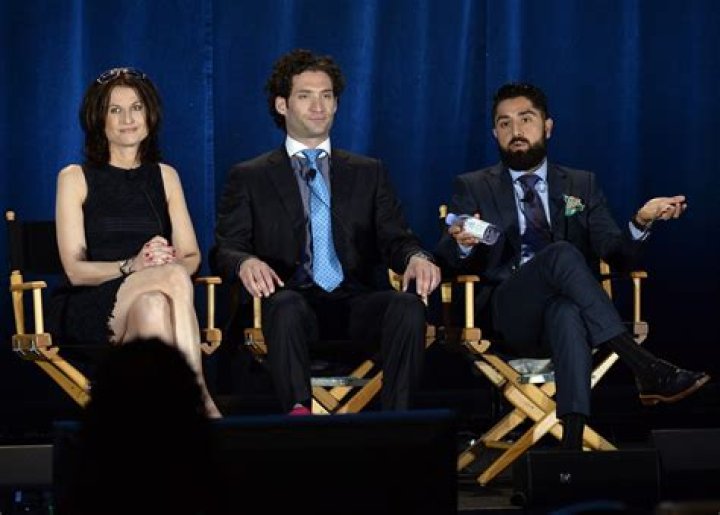 Roh Habibi Net Worth | Celebrity Net Worth