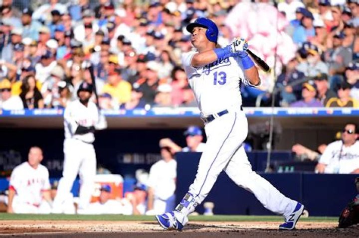 Salvador Perez Just Signed The Largest Deal In Kansas City Royals History