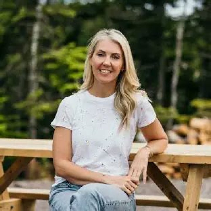 Sarah Baeumler Net Worth | Celebrity Net Worth