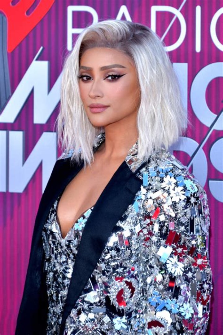 Shay Mitchell Net Worth | Celebrity Net Worth