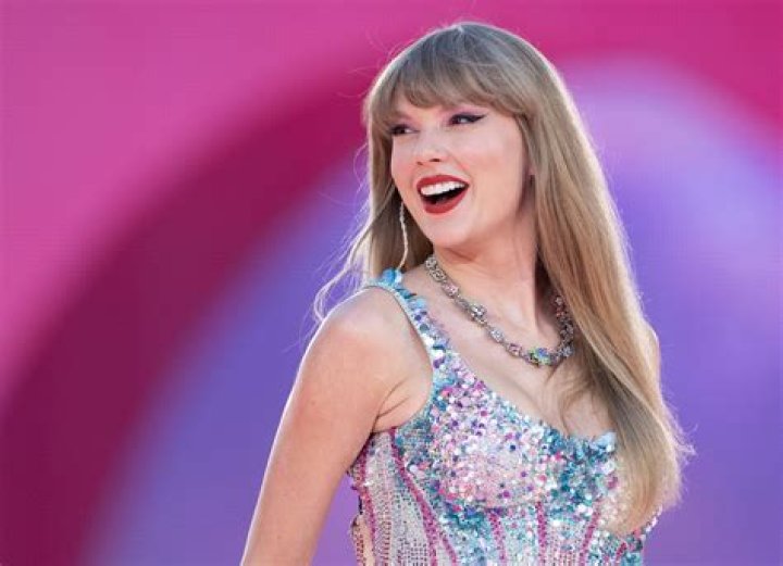 Taylor Swift Just Dropped $25 Million IN CASH On Famous Beverly Hills Estate