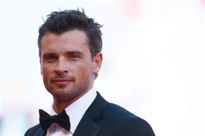 Tom Welling Net Worth | Celebrity Net Worth