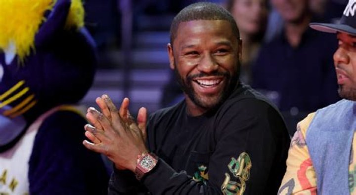 You Might Be Surprised To Hear What Floyd Mayweather Plans On Doing With His Upcoming $200 Million Paycheck